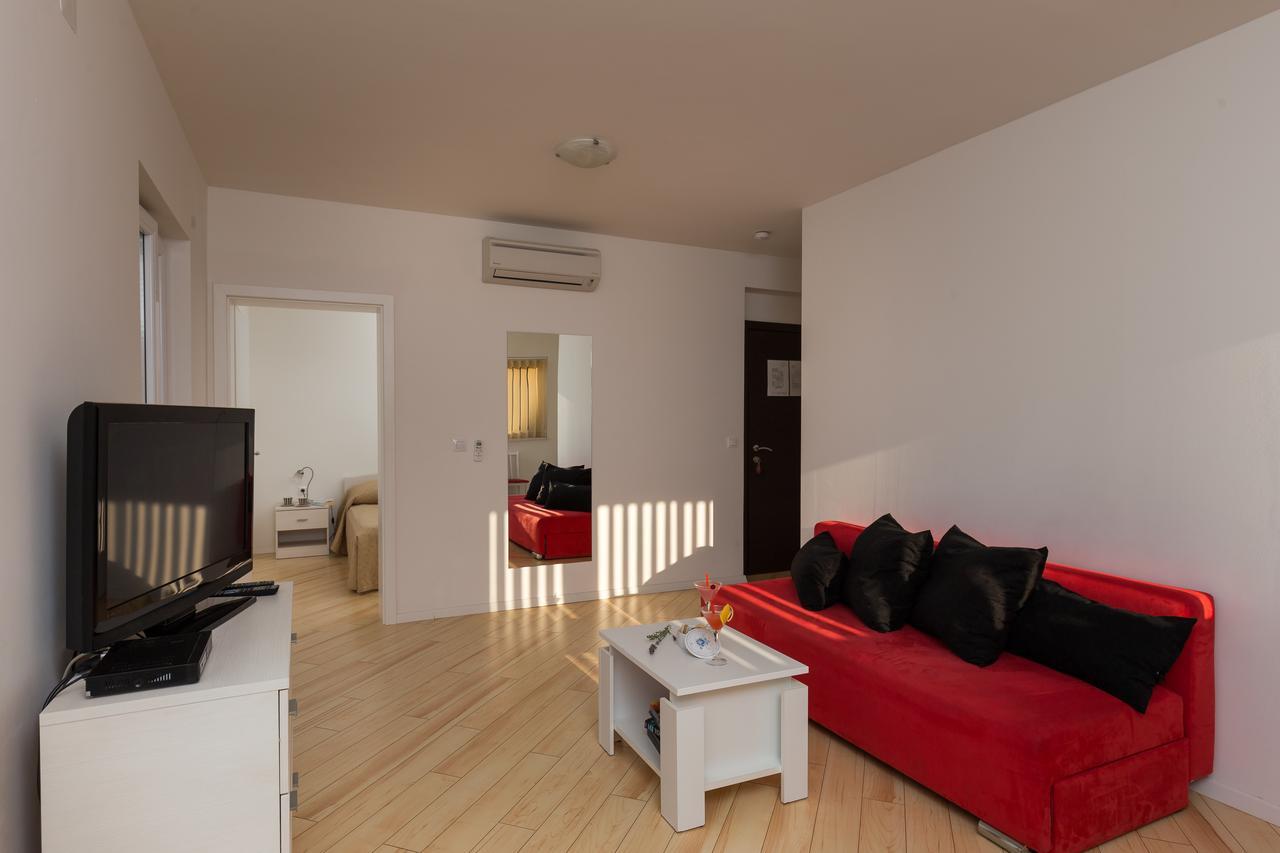 Apartments Veramenta Кавтат Екстериор снимка